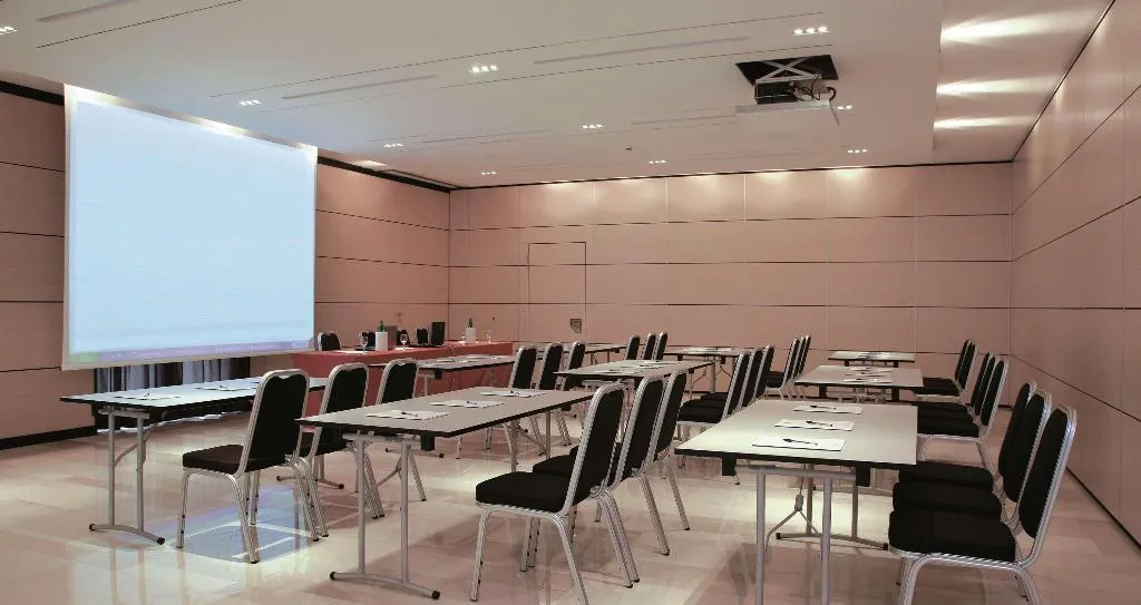 Conferences, Suites & Residence Hotel, Naples