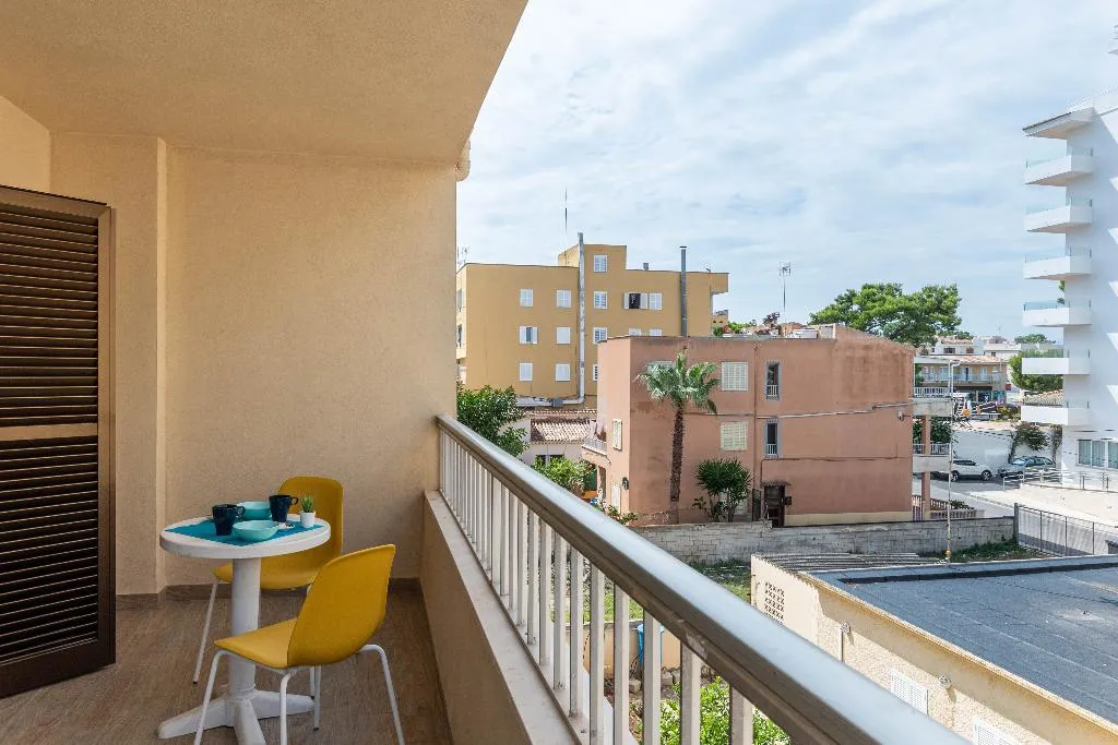 APARTMENT WITH BALCONY Room, Acapulco Apartments, Majorca