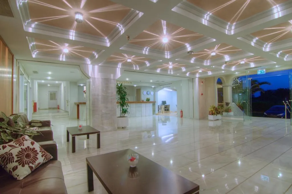 Lobby, Solimar Dias, Crete
