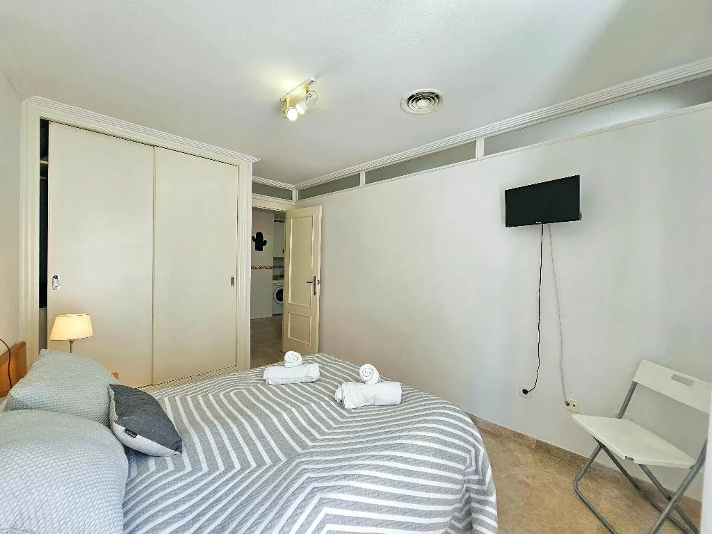 TRIPLE DELUXE WITH BALCONY Room, Apartamentos Turisticos Alba Cartagena Centro, Costa Blanca