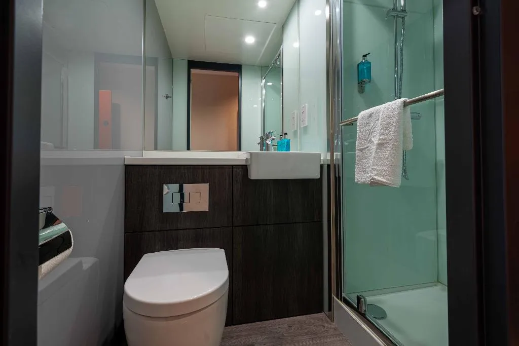 Room, easyHotel Dublin City Centre, Dublin