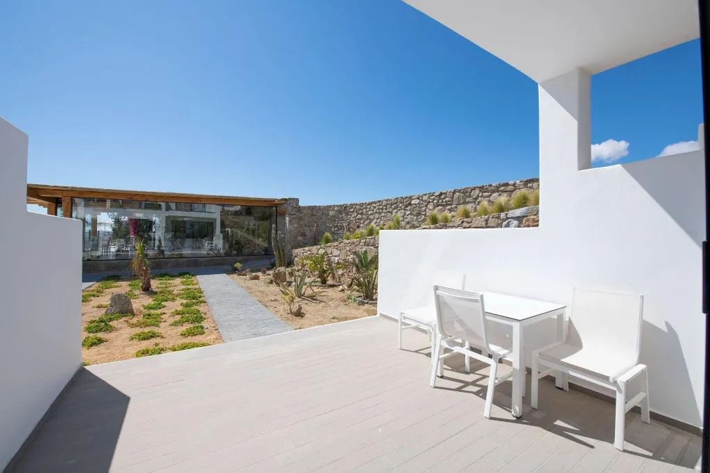Room, Bianco A Nero, Mykonos