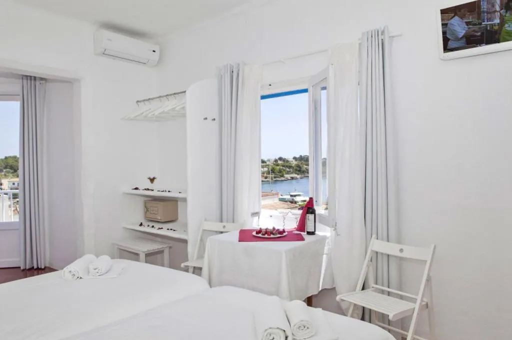 TRIPLE WITH BALCONY Room, Hotel Suret, Majorca