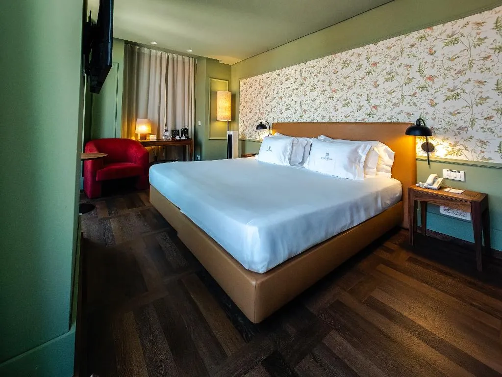 Double or Twin DELUXE RIVER VIEW Room, Lisboa Carmo Hotel, Lisbon