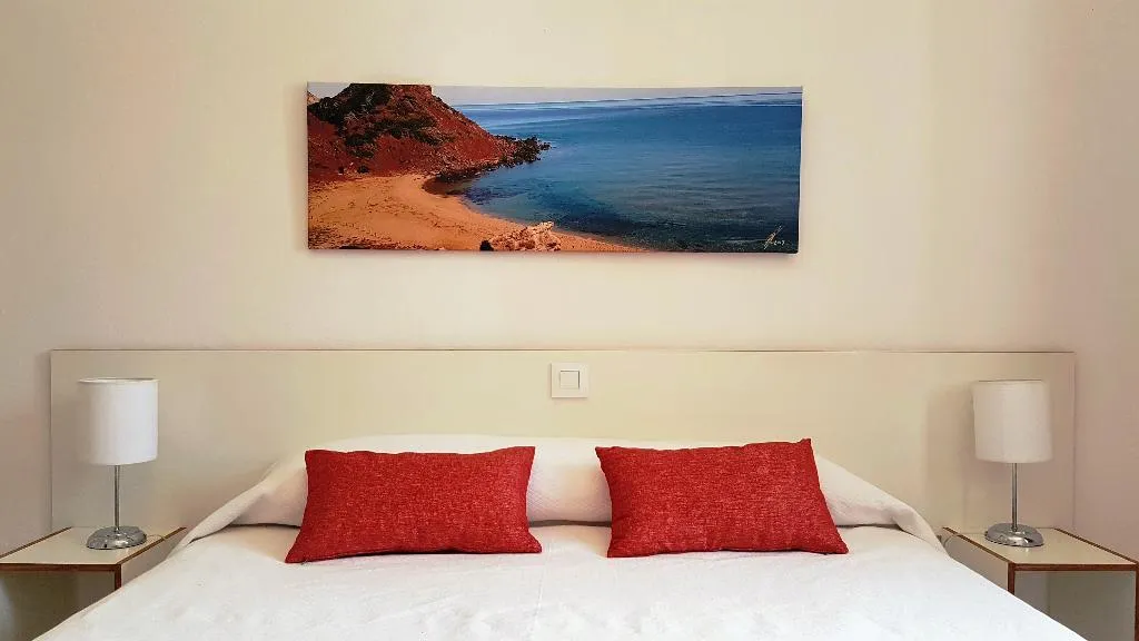 Room, California I&II, Menorca