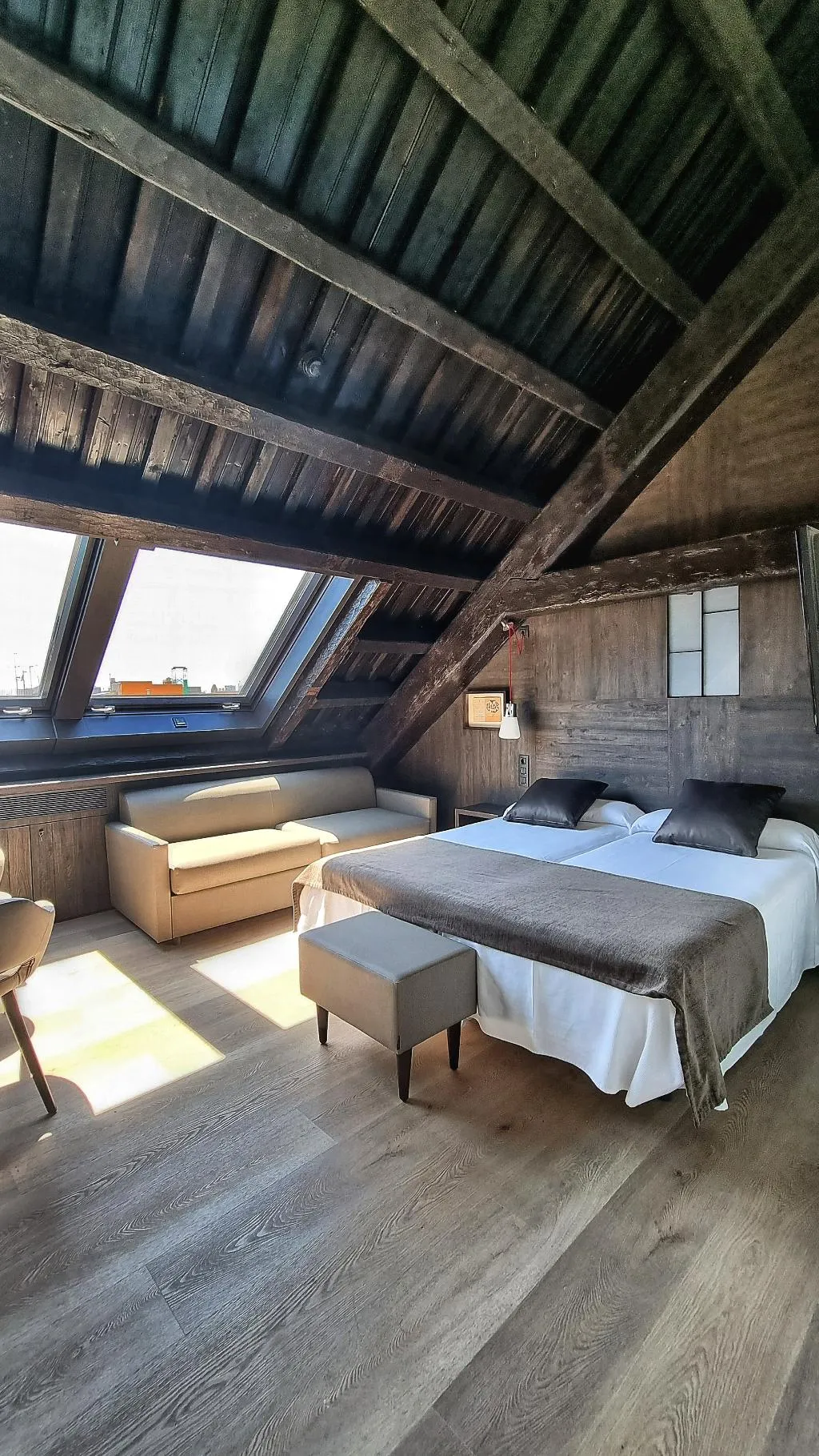 TRIPLE PREMIER Room, Hotel Sant Agusti, Barcelona