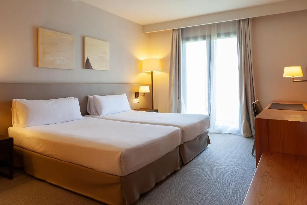 Room, Montanya Hotel & Lodge, Costa Brava