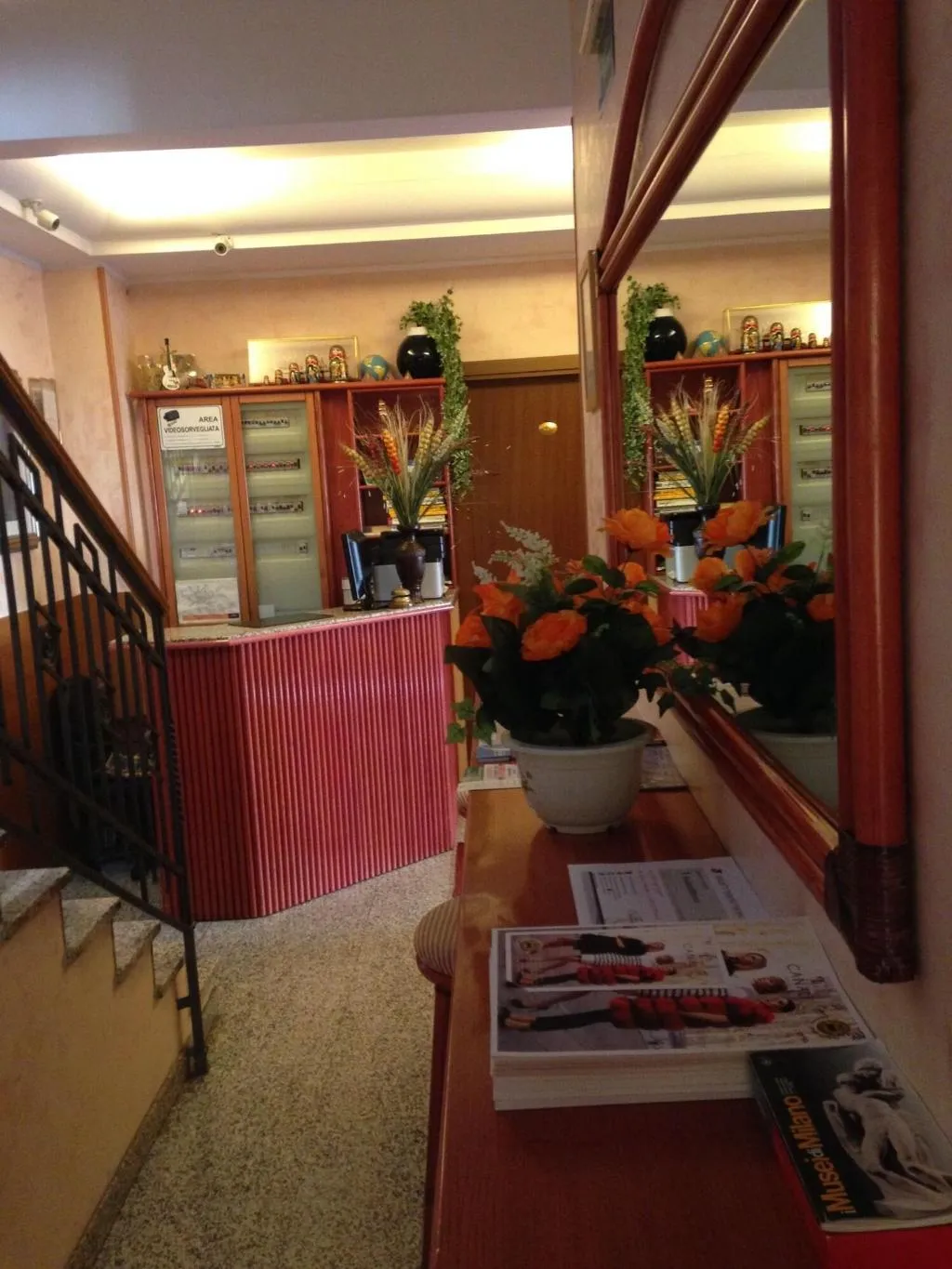 Lobby, Hotel La Caravella   Milano, Milan