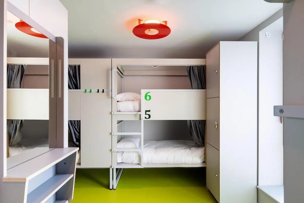Room, Clink i Lár, Dublin