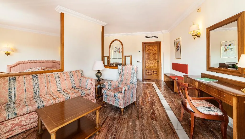 JUNIOR SUITE SEA VIEW WITH BALCONY Room, Serrano Palace, Majorca