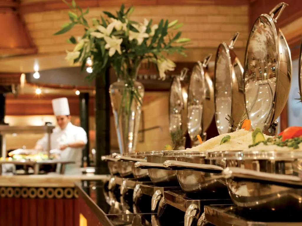 Restaurant, Movenpick Cairo Media City, Cairo