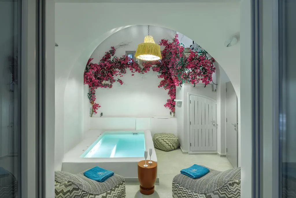 SUITE PREMIER Room, La Madeleine Oia, Santorini