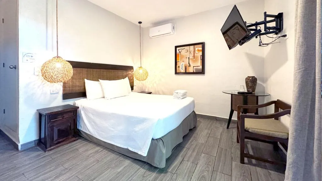 Room QUEEN SIZE BED Room, Siesta Fiesta Hotel – 5th Avenue, Playa Del Carmen