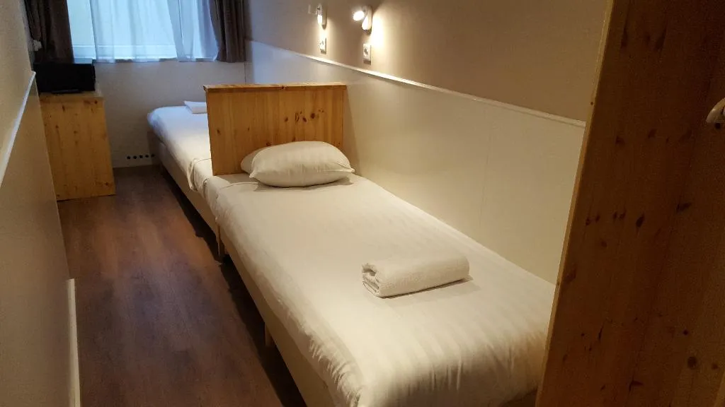 Double or Twin STANDARD Room, Hotel Old Quarter, Amsterdam