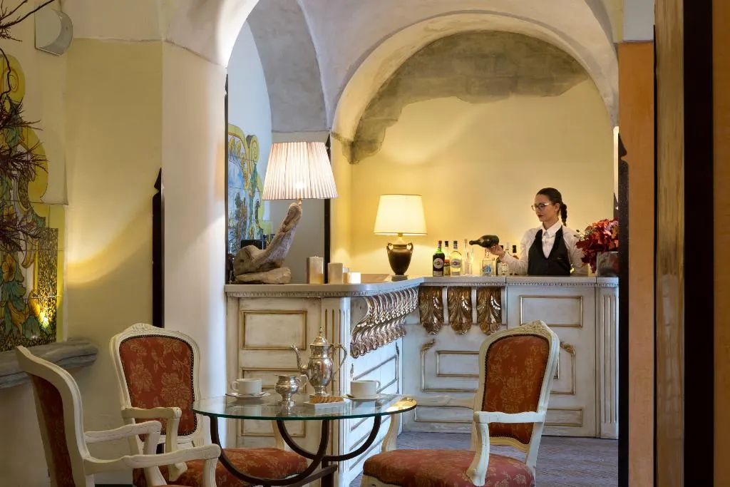Bar, San Francesco Al Monte, Naples