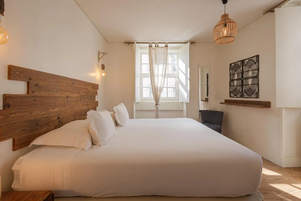 APARTMENT DELUXE ONE BEDROOM Room, Almaria - Edificio Officina Real, Lisbon
