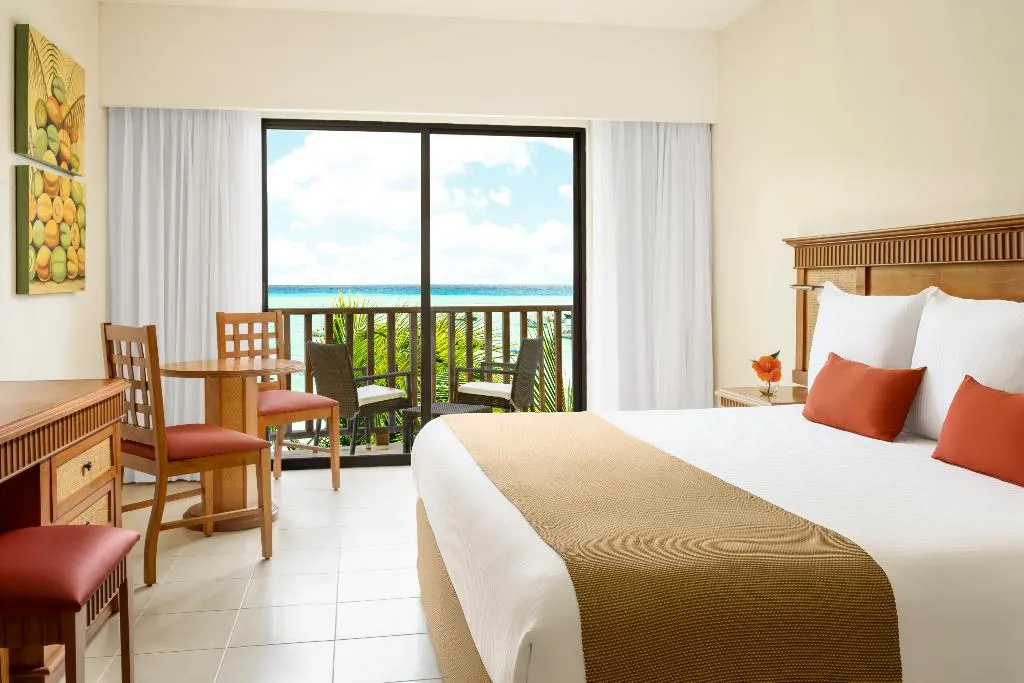 Room PREMIUM OCEAN VIEW Room, The Reef CocoBeach, Playa Del Carmen