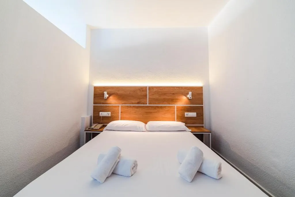 STUDIO SEA VIEW Room, ENDLSS Ibiza, Ibiza