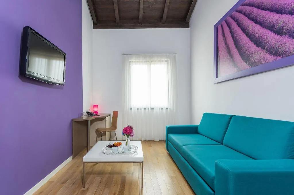 Room, Vista, Istria