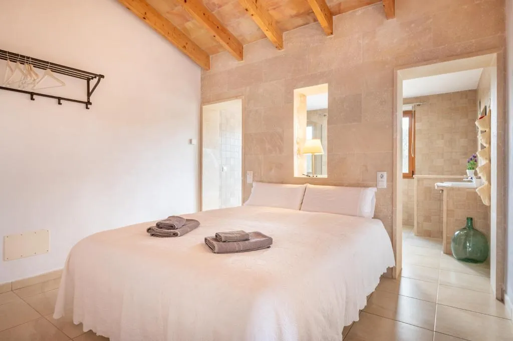 Double or Twin STANDARD Room, Finca Art 9, Majorca