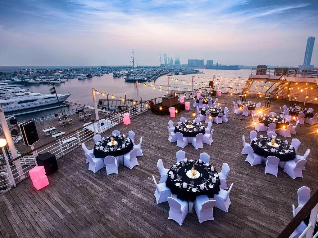 Conferences, Queen Elizabeth 2, Dubai