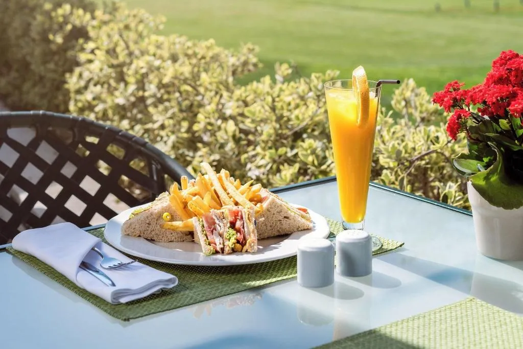 Restaurant, Pine Cliffs Residence, Algarve
