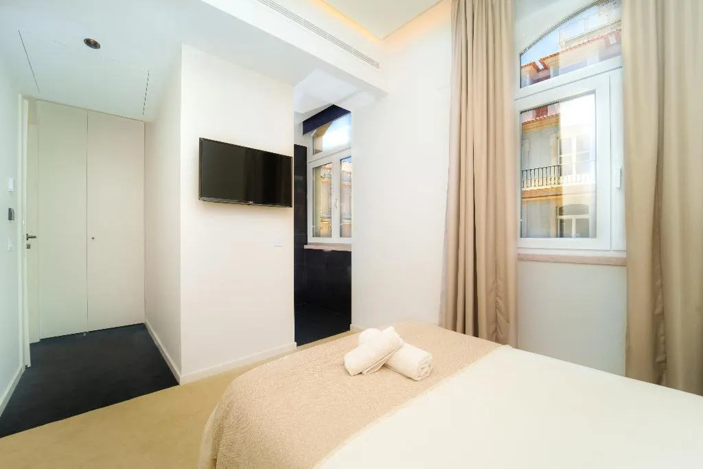 SINGLE STANDARD Room, Golden Lisbon Hotel, Lisbon