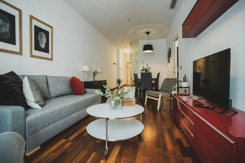 APARTMENT TWO BEDROOMS Room, azz Apartamentos Torre de la Plata, Seville