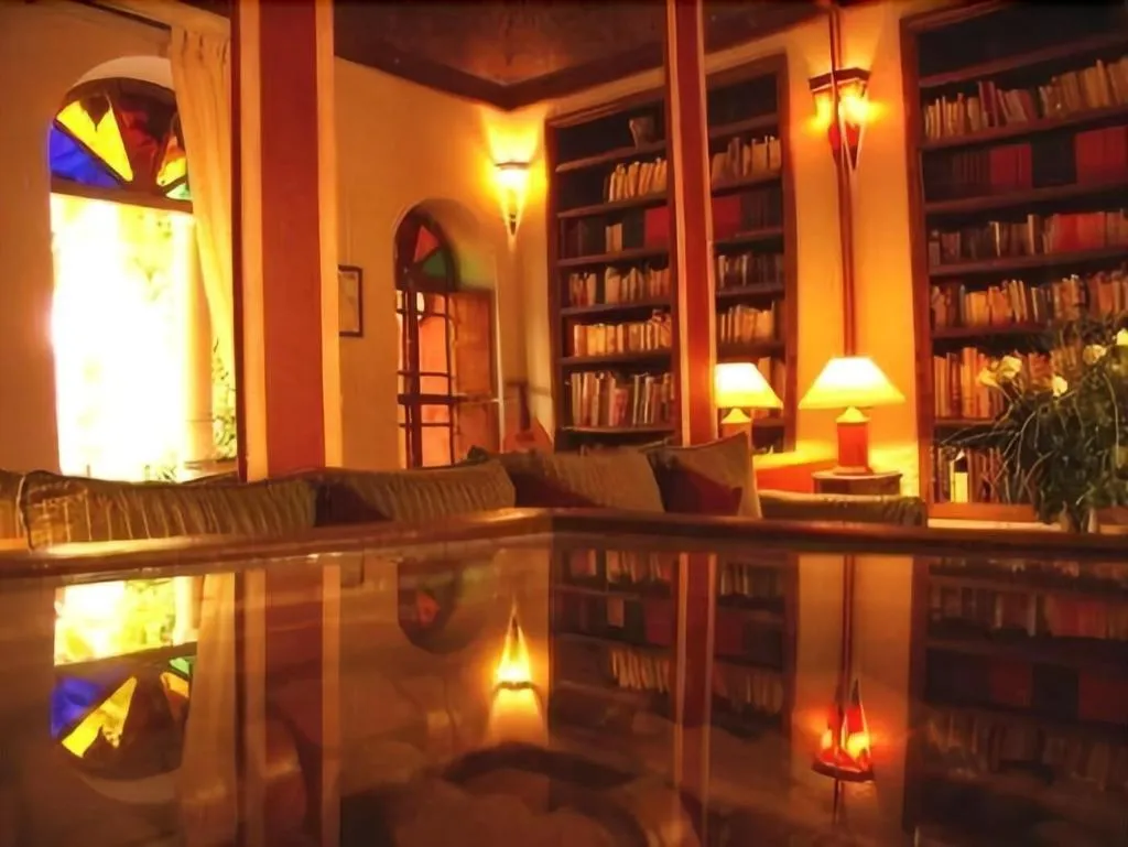 Bar, Dar Taliwint, Marrakech