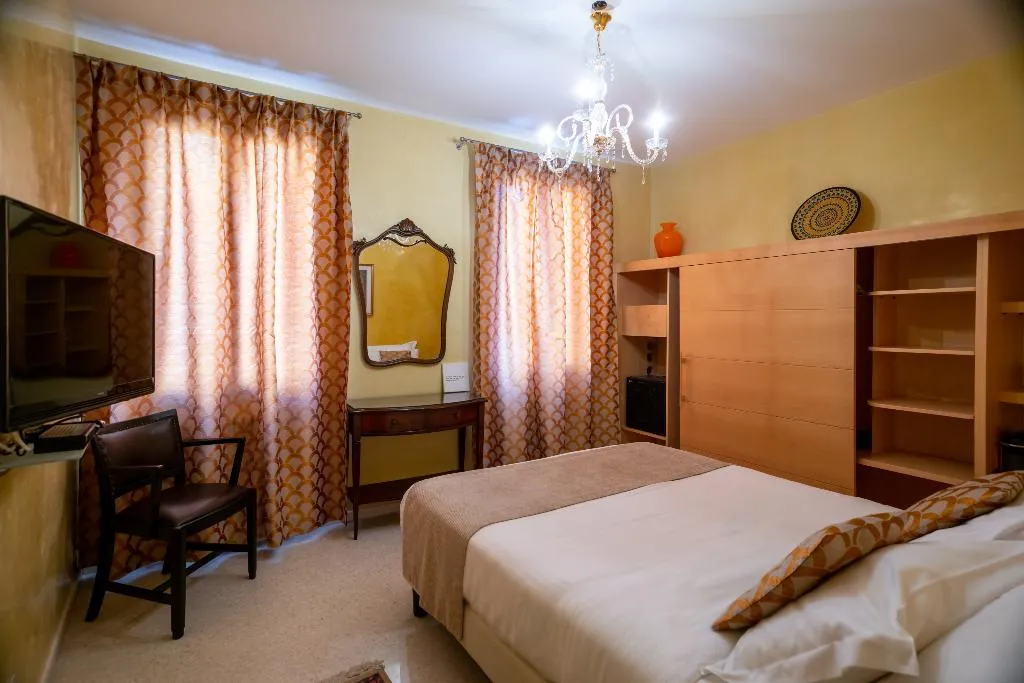 DOUBLE SUPERIOR ONE BEDROOM Room, Palazzo Sanluca, Venice