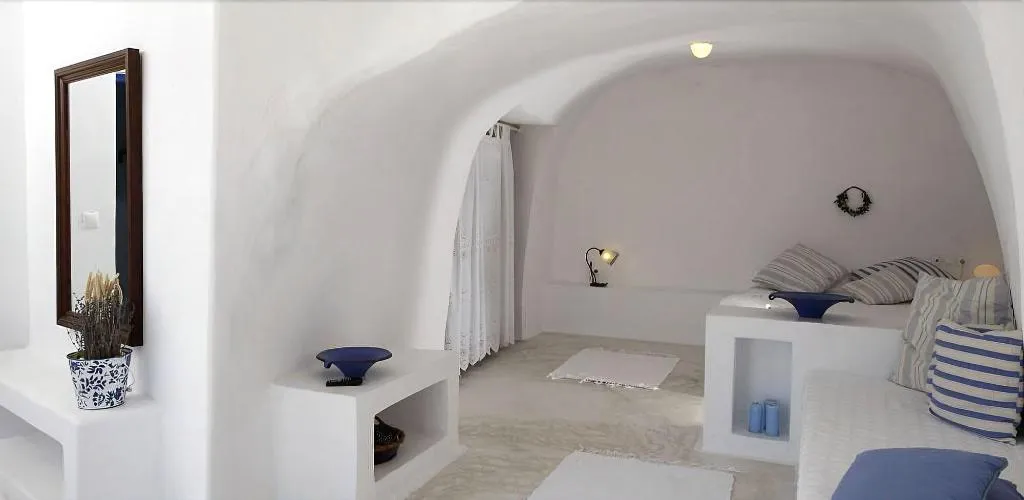 Room, Aghios Artemios Traditional Houses, Santorini