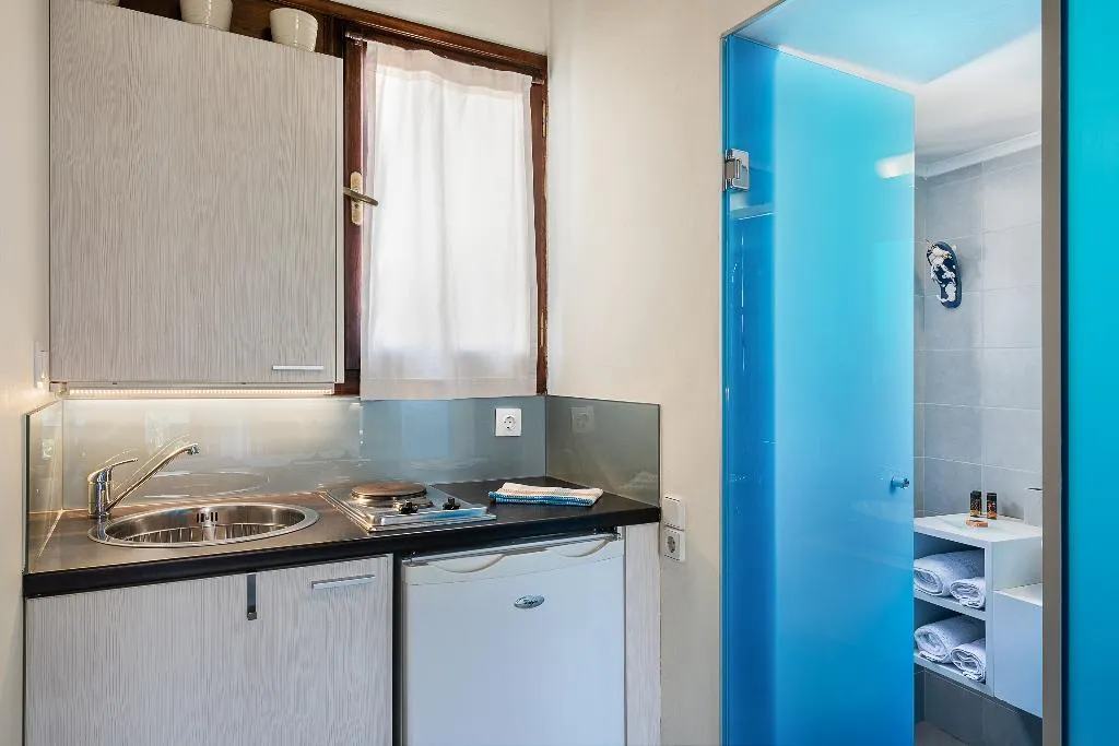 STUDIO SIDE SEA VIEW Room, Magia Apartments, Crete