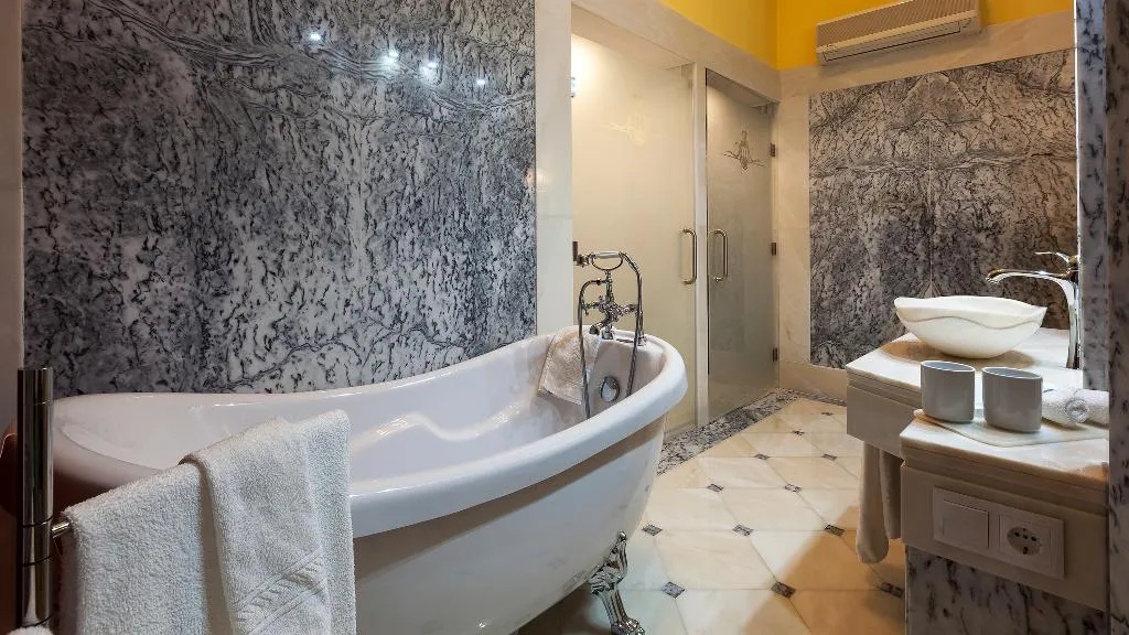 Double or Twin DELUXE Room, Sintra Marmoris Palace, Lisbon