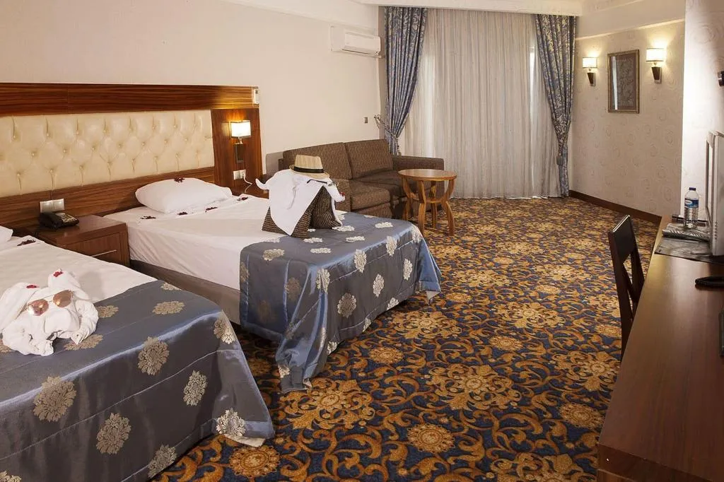 Room, Bera, Antalya