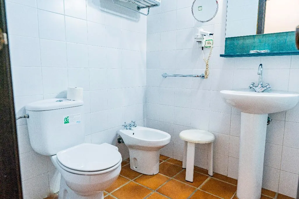 HOUSE CAPACITY 5 TWO BEDROOMS Room, Los Veneros, Seville