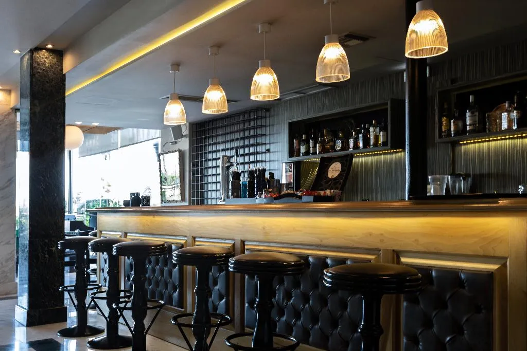 Bar, Coral, Athens