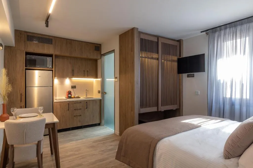 Room, Athens 507, Athens