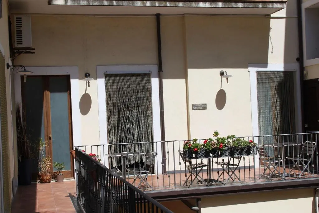 Terrace, Opera, Catania