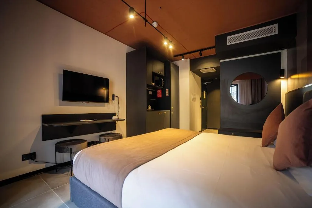 Room, Eleven By Warren Collection, Malta