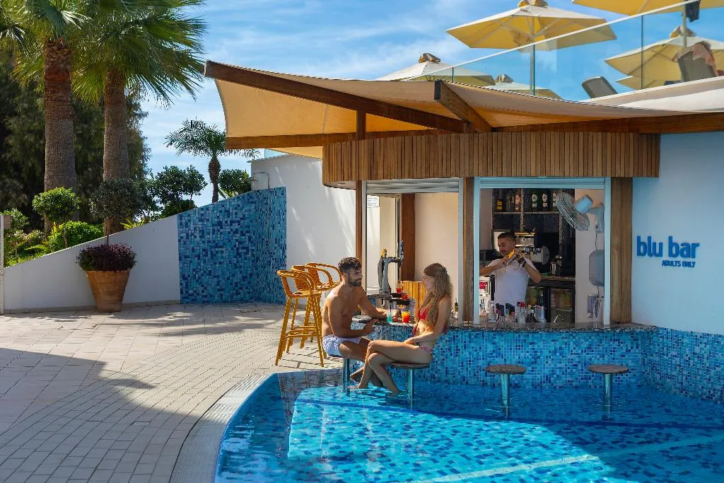 Pool, Melissi Beach Hotel & Spa, Cyprus
