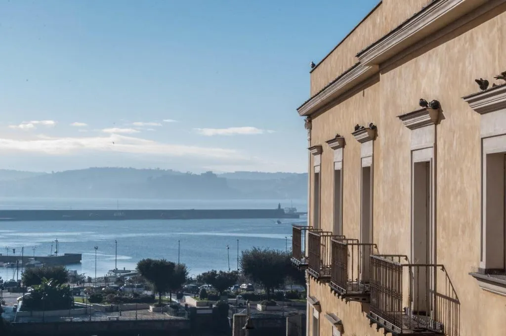 General view, Hotel Neronensis, Naples