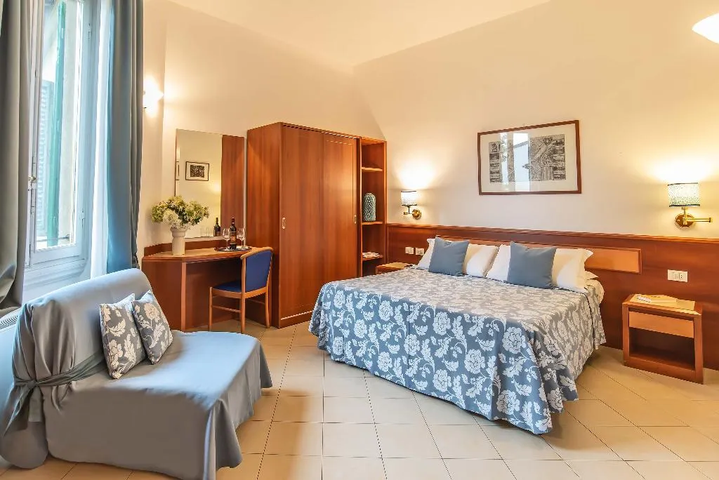 DOUBLE SUPERIOR Room, Hotel Bonifacio, Florence