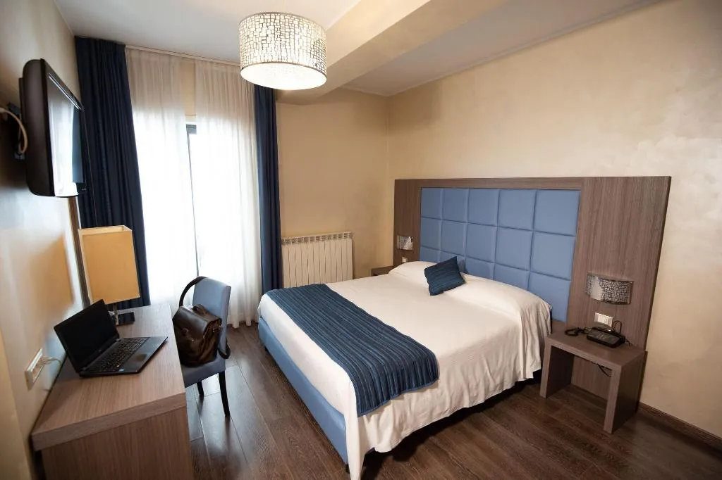 Room, La Compagnia Del Viaggiatore, Rome