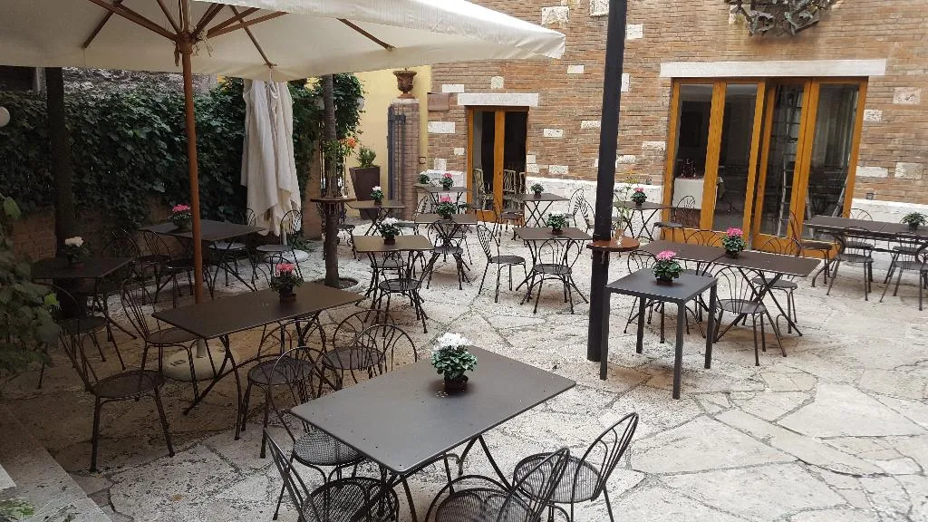 Lobby, Rosetta Hotel Perugia, Tapestry Collection, Perugia