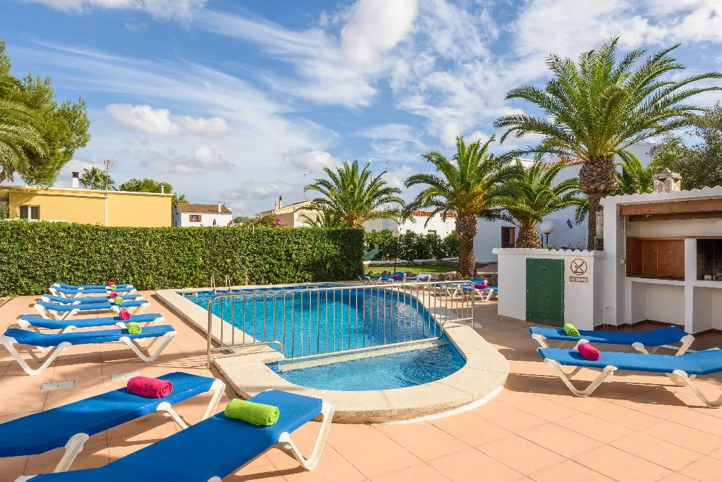 Pool, Las Palmeras n 5, Menorca