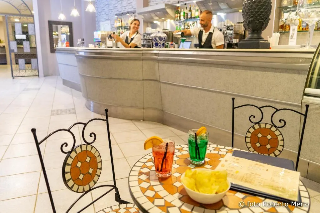 Bar, Hotel Club Eloro, Catania