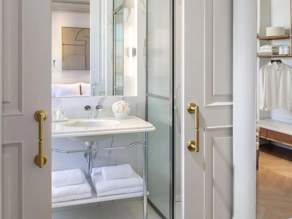 APARTMENT TWO KING BEDS Room, THE DOLLI at Acropolis, A Hotel to Live, Athens