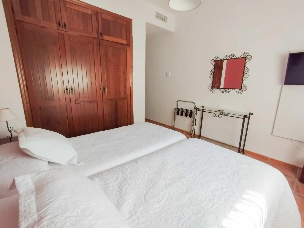 Room, Hotel Rural El Castillejo, Andalucia