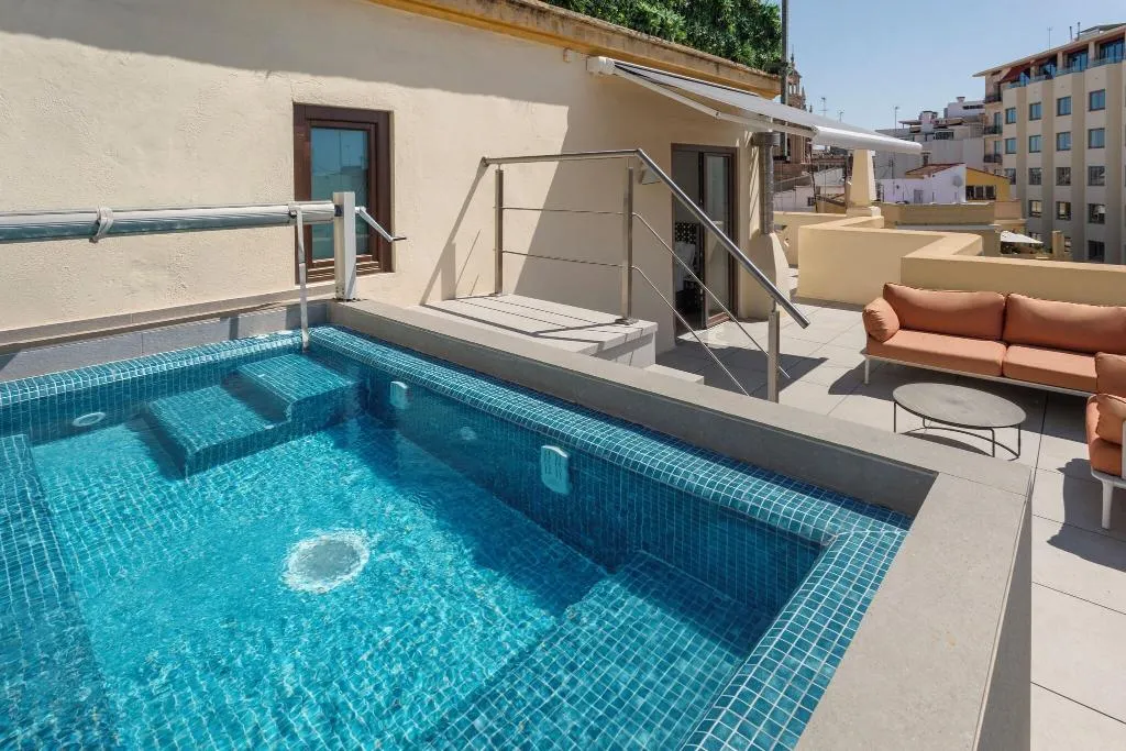DOUBLE WITH PRIVATE POOL Room, Catalonia Excelsior, Valencia