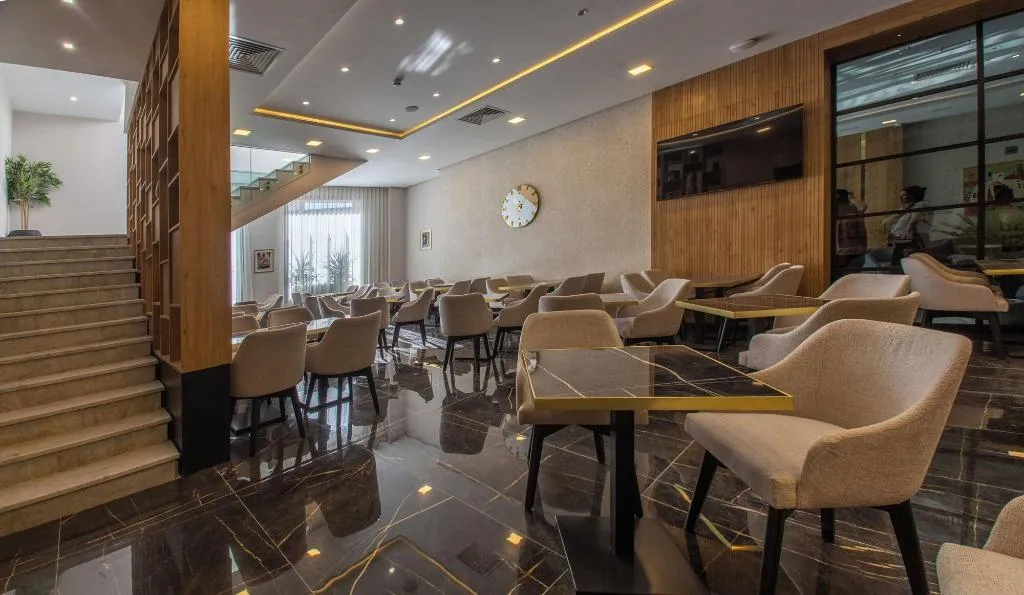 Lobby, Kyriad Prestige City Center Tunis, Tunisia